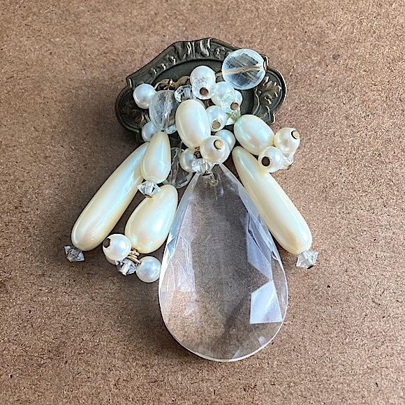 VINTAGE Crystal Drop Beaded Brooch - Picture 4 of 6